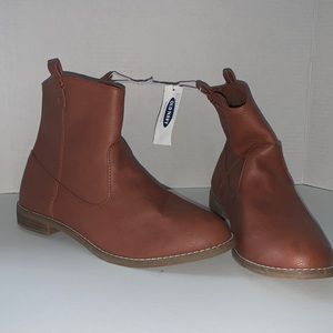 Size 10 Old Navy, cognac color bootie. New with tag still attached.